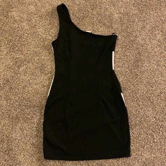 Black & white dress - Picture 2 of 2